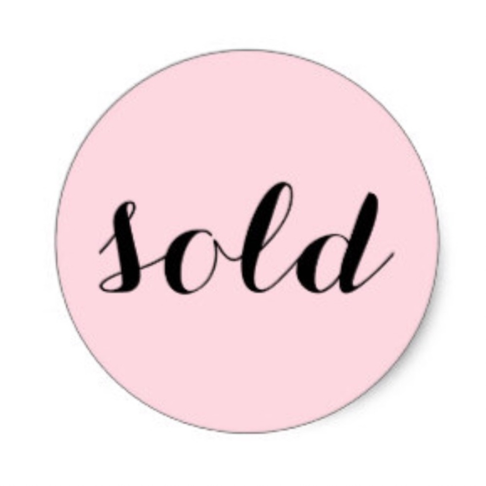 Sold past this point 💕